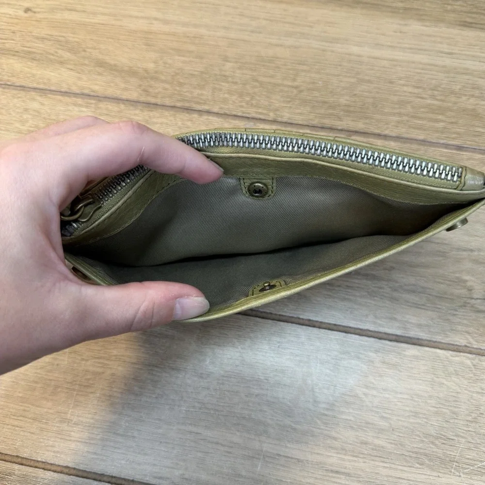 American Leather Co Wristlet Wallet RFID Blocking Credit Card Folding Green